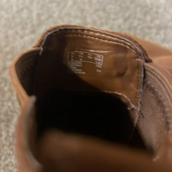 Like new Clarks suede boots - Picture 5 of 5